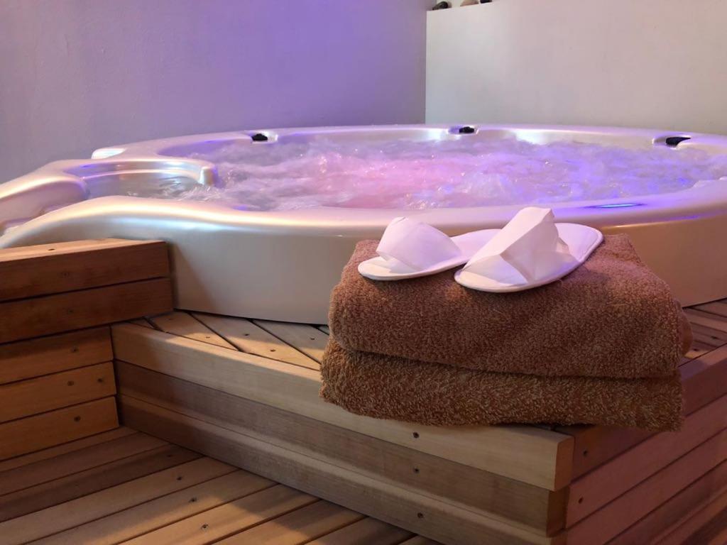 Hotel Kube 폴가리아 외부 사진